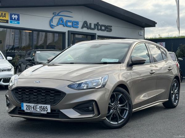 Ford Focus Hatchback, Petrol, 2020, Grey