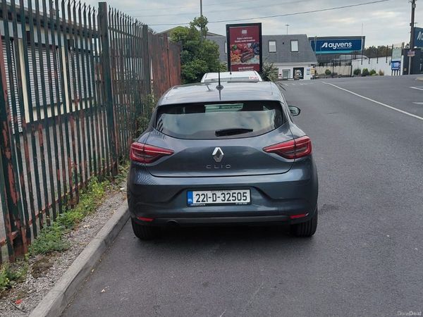 Renault Clio Hatchback, Petrol, 2022, Grey
