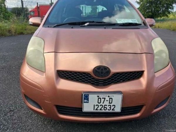 Toyota Vitz Hatchback, Petrol, 2007, Gold