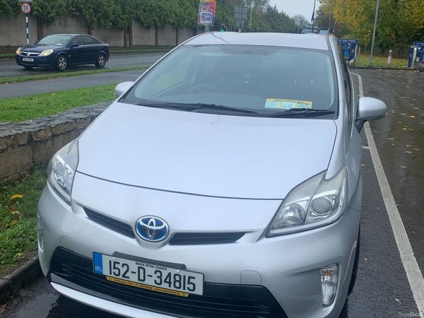 Toyota Prius Hatchback, Petrol Hybrid, 2015, Silver