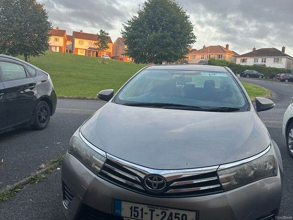 Toyota Corolla Saloon, Diesel, 2015, Bronze