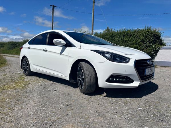 Hyundai i40 Saloon, Diesel, 2017, White