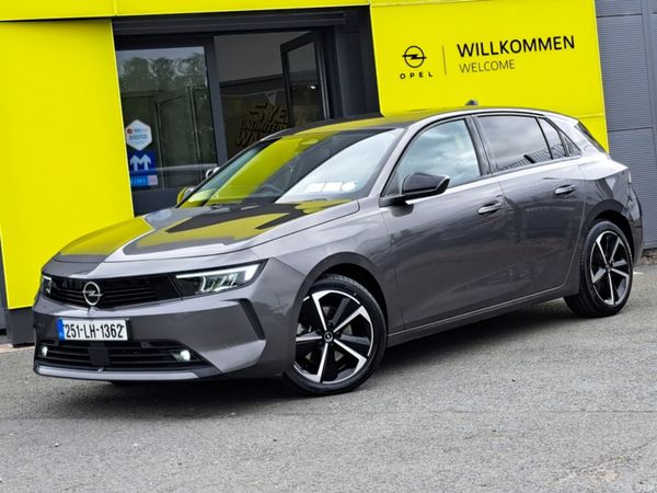 Opel Astra Hatchback, Diesel, 2025, Grey