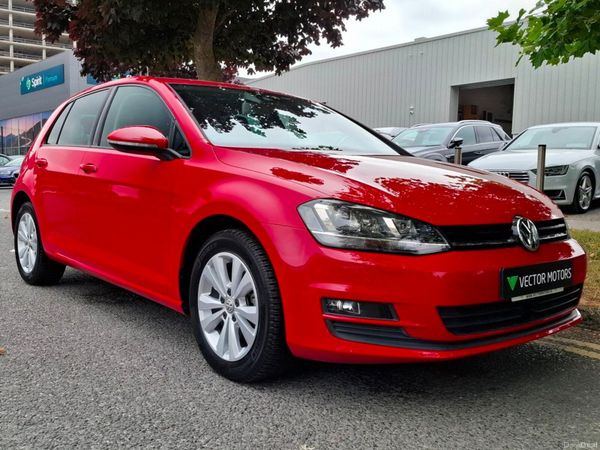 Volkswagen Golf Hatchback, Petrol, 2016, Red