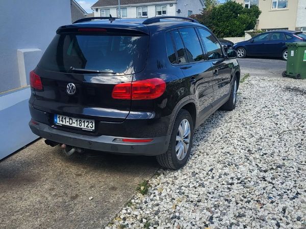 Volkswagen Tiguan SUV, Diesel, 2014, Black