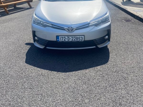 Toyota Corolla Saloon, Diesel, 2017, Grey
