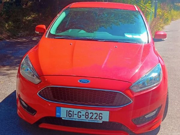 Ford Focus Hatchback, Diesel, 2016, Red