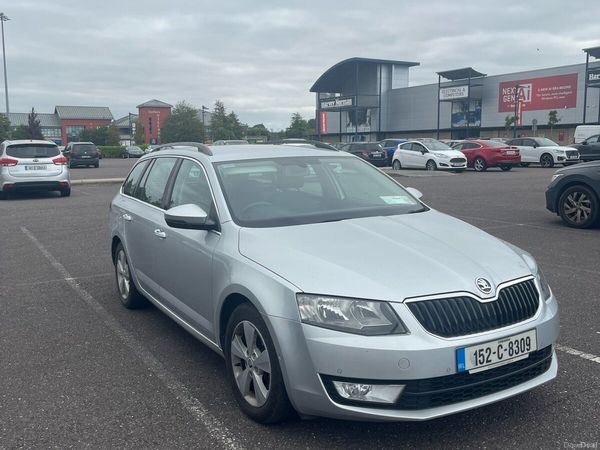 Skoda Octavia Estate, Diesel, 2015, Silver