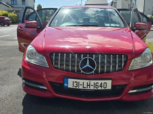 Mercedes-Benz C-Class Saloon, Diesel, 2013, Red