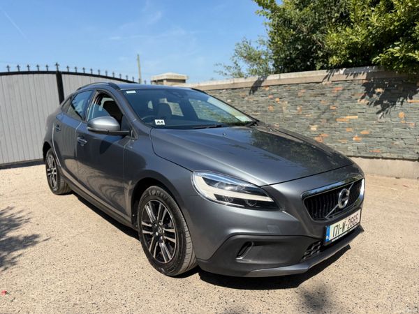 Volvo V40 Hatchback, Diesel, 2017, Grey