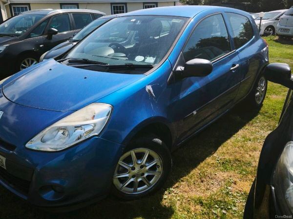 Renault Clio Hatchback, Diesel, 2010, Blue