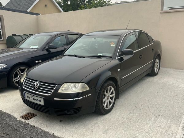 Volkswagen Passat Saloon, Diesel, 2003, Black