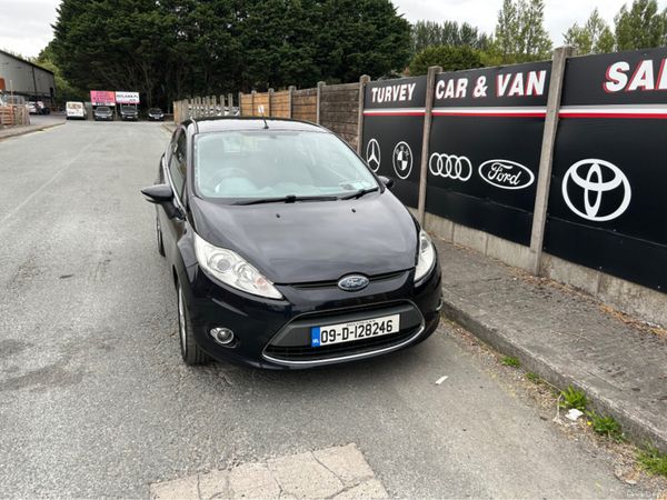 Ford Fiesta Hatchback, Petrol, 2009, Black