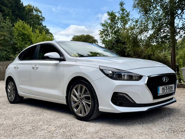 Hyundai i30 Hatchback, Petrol, 2019, White