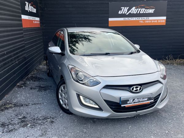 Hyundai i30 Hatchback, Petrol, 2013, Silver