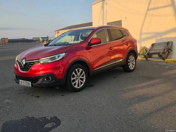 Renault Kadjar SUV, Diesel, 2016, Red