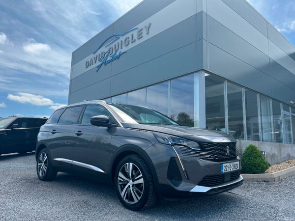 Peugeot 5008 MPV, Diesel, 2022, Grey