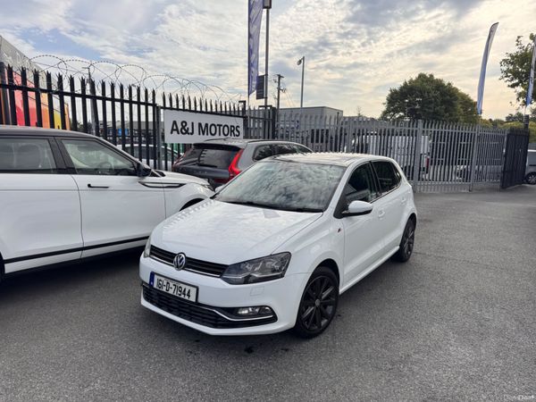 Volkswagen Polo Hatchback, Petrol, 2015, White