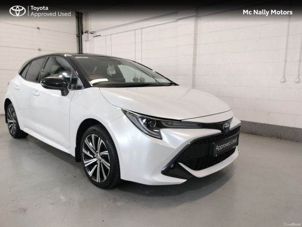 Toyota Corolla Hatchback, Petrol Hybrid, 2022, White