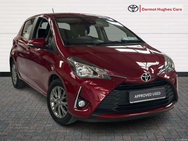Toyota Yaris Hatchback, Petrol, 2019, Red