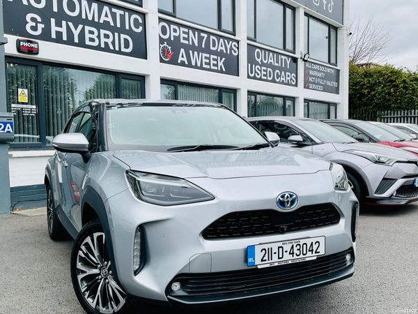Toyota Yaris Hatchback, Petrol Hybrid, 2021, Silver