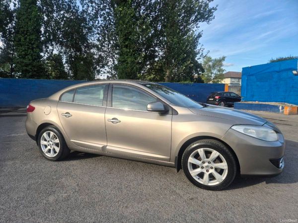 Renault Fluence Saloon, Diesel, 2012, Gold