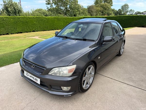 Lexus IS Saloon, Petrol, 2003, Silver