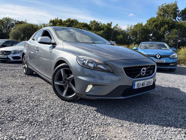 Volvo V40 Hatchback, Diesel, 2015, Grey