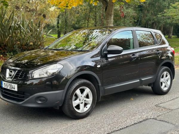 Nissan Qashqai Hatchback, Diesel, 2011, Black
