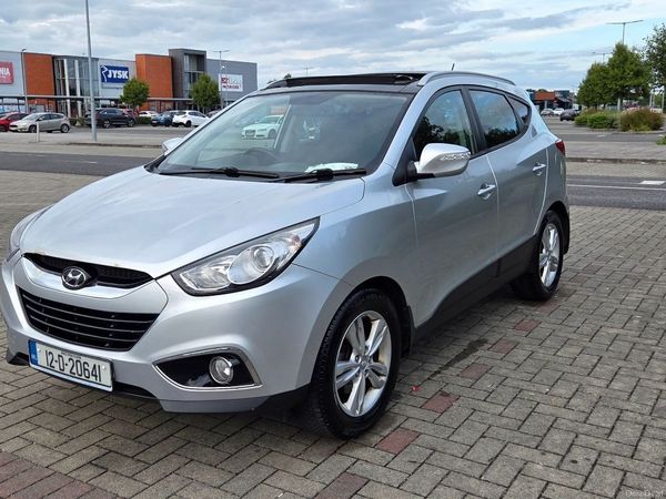 Hyundai ix35 SUV, Diesel, 2012, Silver