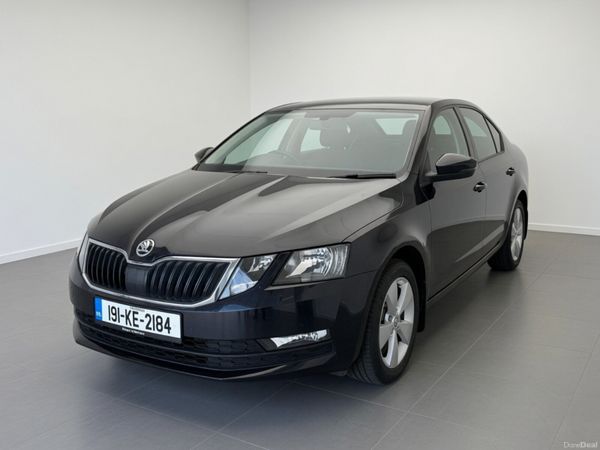 Skoda Octavia Saloon, Petrol, 2019, Black