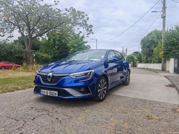 Renault Megane Hatchback, Petrol, 2021, Blue