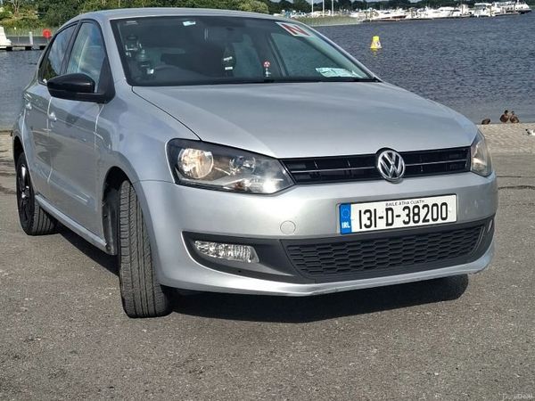 Volkswagen Polo Hatchback, Petrol, 2013, Silver