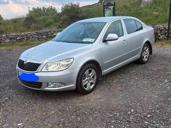 Skoda Octavia Saloon, Diesel, 2013, Silver