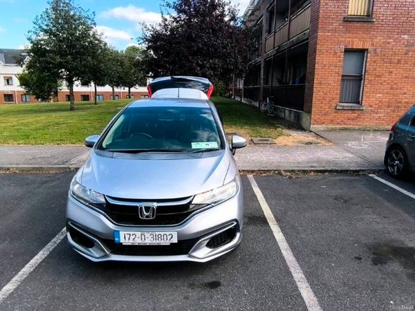 Honda Fit Hatchback, Petrol Hybrid, 2017, Silver