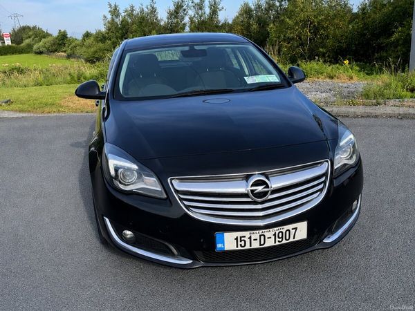 Opel Insignia Hatchback, Diesel, 2015, Black