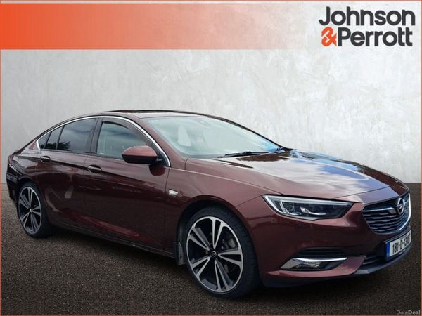 Opel Insignia Hatchback, Diesel, 2018, Red