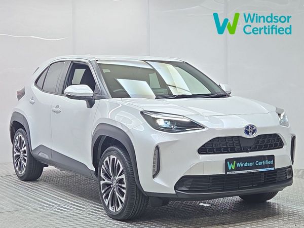 Toyota Yaris Hatchback, Petrol Hybrid, 2023, White