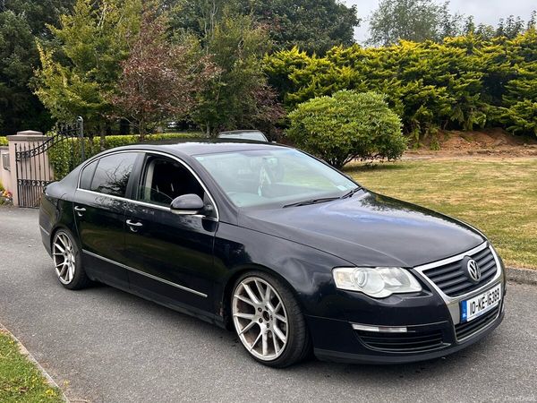 Volkswagen Passat Saloon, Diesel, 2010, Black