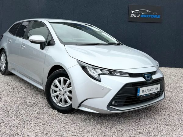 Toyota Corolla Estate, Petrol Plug-in Hybrid, 2023, Silver