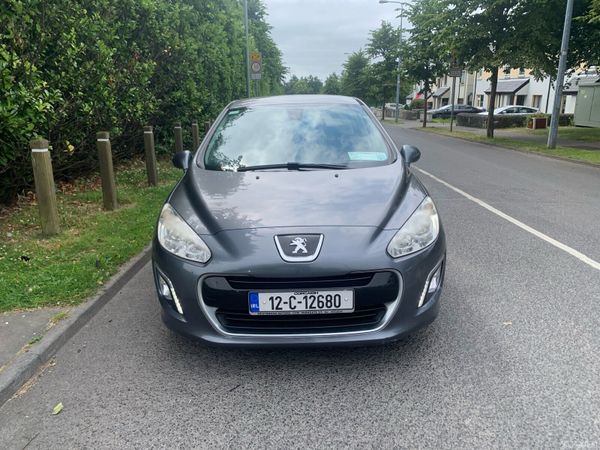 Peugeot 308 Hatchback, Diesel, 2012, Grey