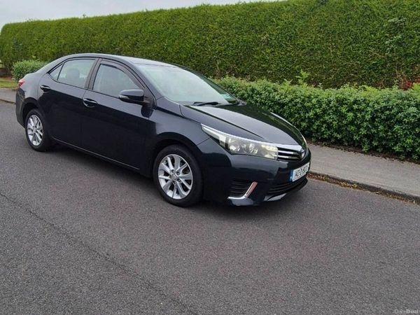 Toyota Corolla Saloon, Diesel, 2014, Black