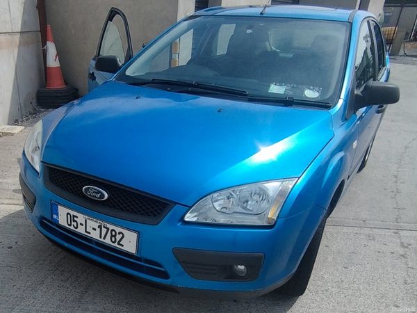 Ford Focus Hatchback, Petrol, 2005, Blue