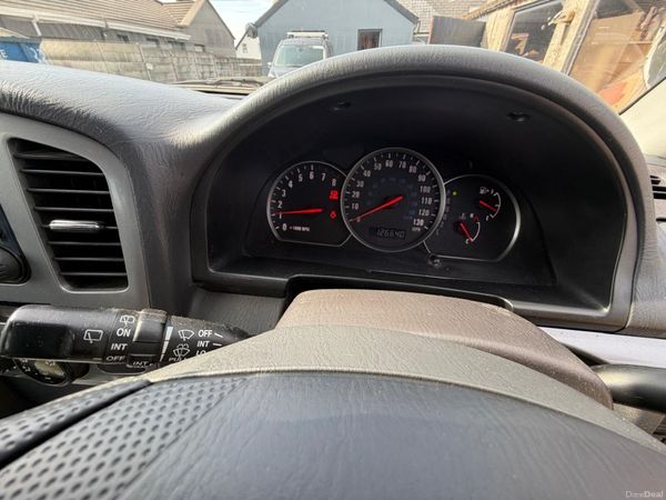 Suzuki Grand Vitara SUV, Petrol, 2004, Red