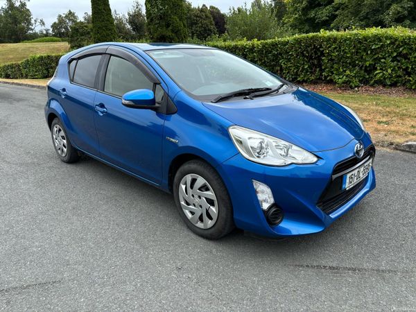 Toyota Aqua Hatchback, Petrol Hybrid, 2015, Blue