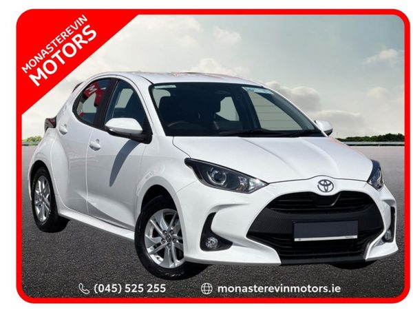 Toyota Yaris Hatchback, Petrol Hybrid, 2024, White