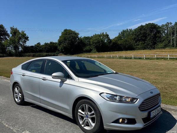 Ford Mondeo Hatchback, Diesel, 2017, Grey