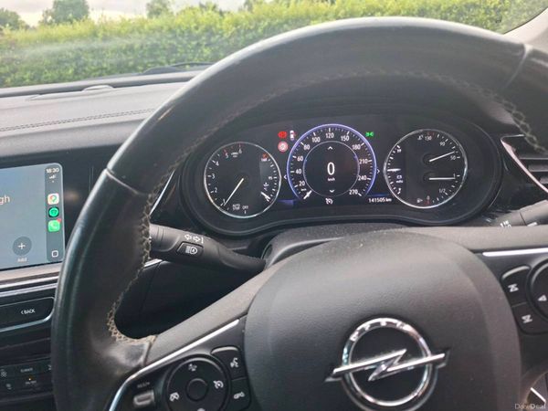 Opel Insignia Hatchback, Diesel, 2020, Black