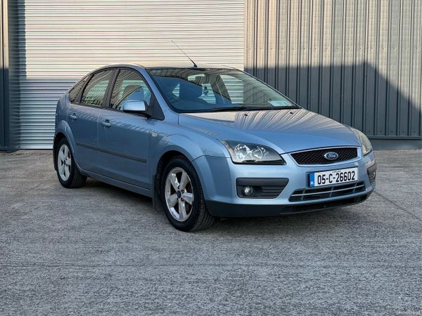 Ford Focus Hatchback, Petrol, 2005, Blue