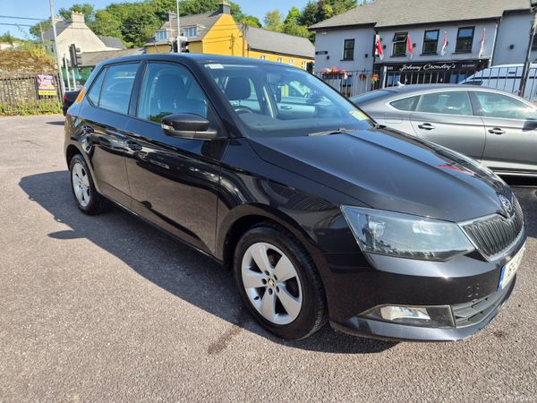 Skoda Fabia Hatchback, Petrol, 2016, Black